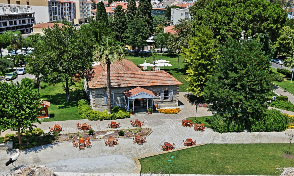 Belediye işletmesi Carpouza Cafe'de Yeni Dönem: Self Servis Hizmeti Başladı