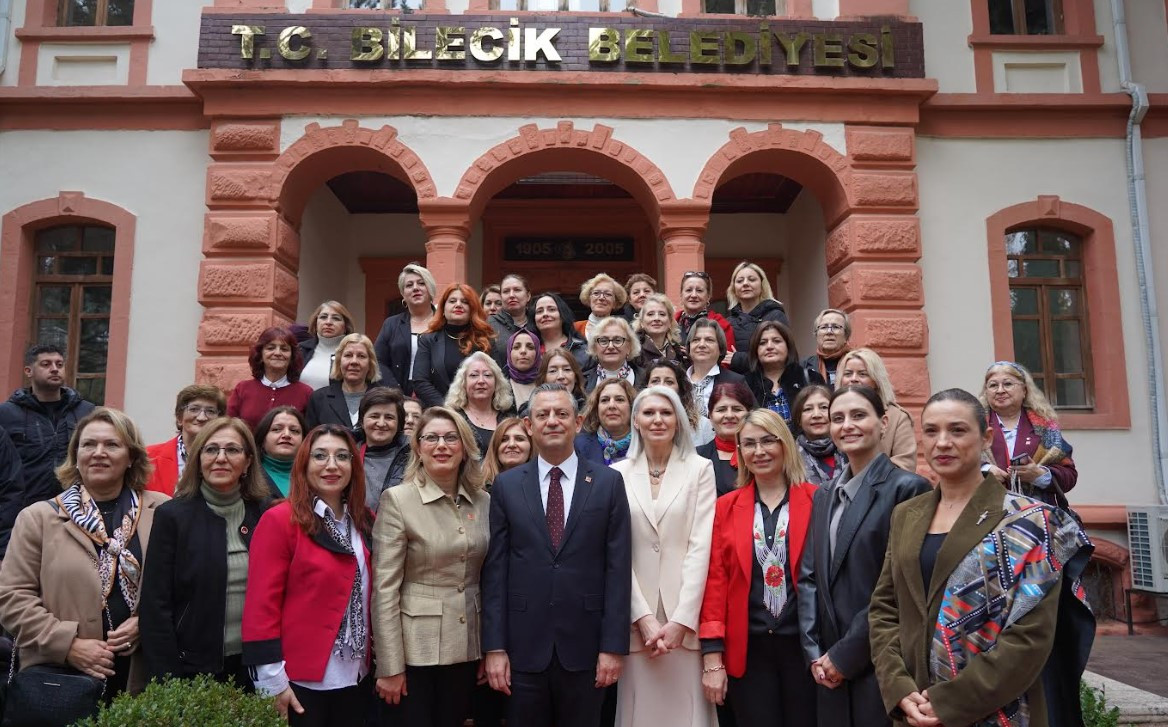 CHP’li kadınlardan Meryem Ana Evi nöbetine destek: “Her birimizin gücü her birimize armağan olsun”