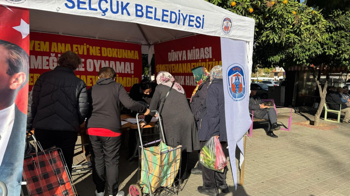 Meryemana otoparkı için halk çözüm bekliyor: İmza kampanyasına yoğun katılım