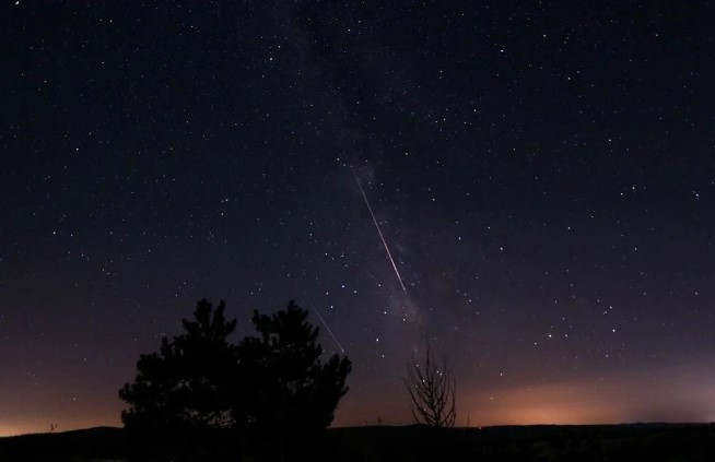 Perseid meteor yağmuru eşsiz görüntüleri ortaya çıkardı