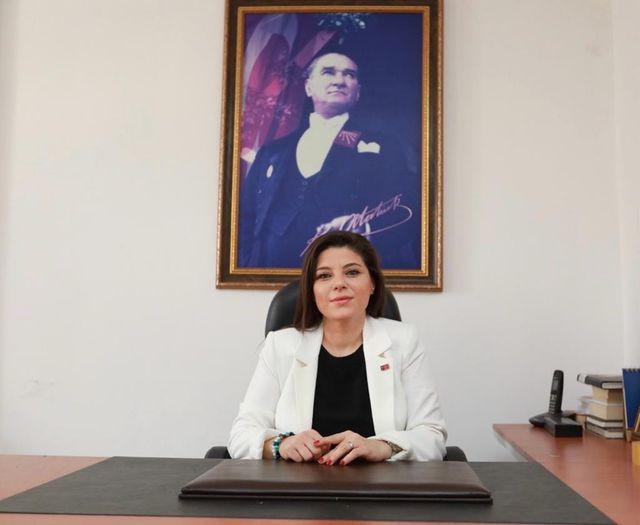 İpek Onbaşıoğlu’ndan AK Parti Selçuk’a ziyaret tepkisi.